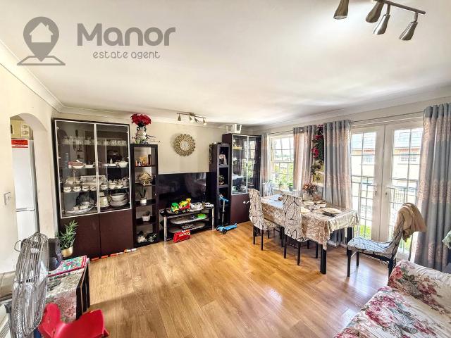 Queensberry Place, Manor Park E12, 2 bed flat to rent, £1,850 pcm | PrimeLocation