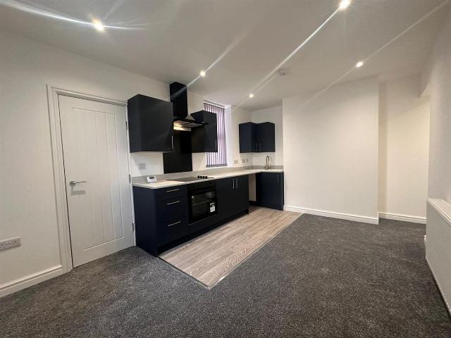 Queensberry Road, Burnley BB11, 1 bed flat to rent, £575 pcm | PrimeLocation