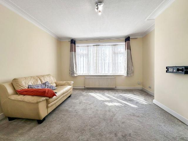 Queensbury Station Parade, Queensbury HA8, 3 bed flat to rent, £2,200 pcm | PrimeLocation