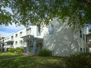 Queensbury Towers Realty Group | Winnipeg Apartments for Rent
