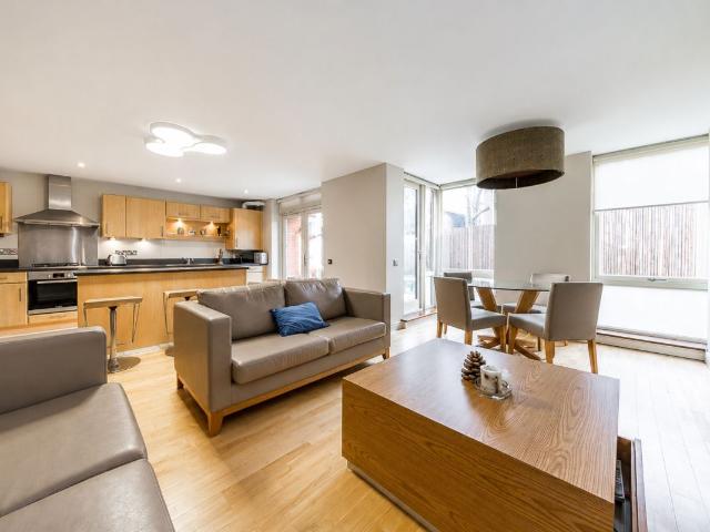 Queensdale Crescent, London W11, 2 bed flat to rent, £3,250 pcm | PrimeLocation