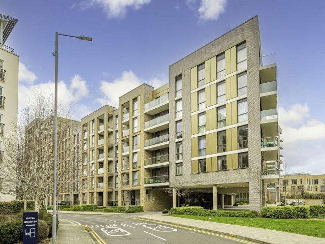 Queenshurst Square, Kingston KT2, 3 bed flat to rent, £3,800 pcm | PrimeLocation