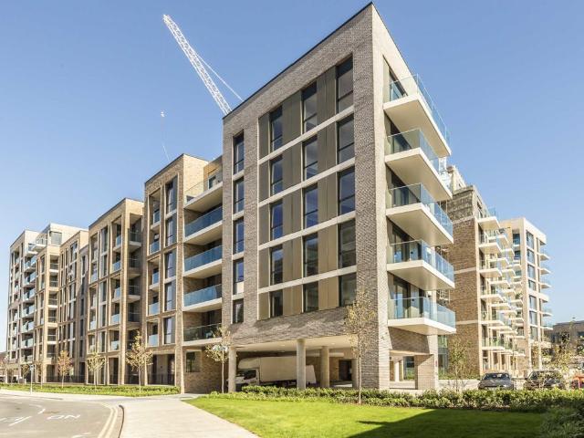 Queenshurst Square, Kingston Upon Thames KT2, Studio to rent, £2,000 pcm | PrimeLocation