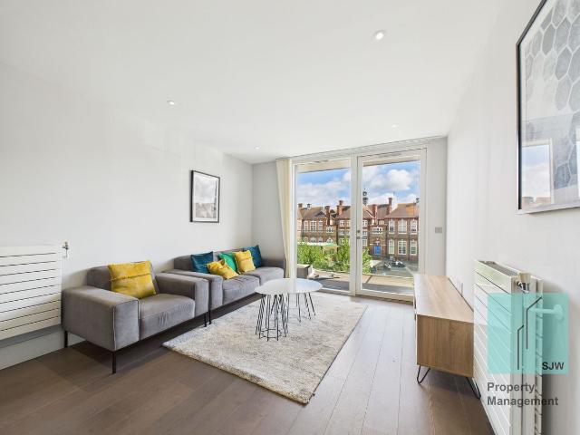 Queenshurst Square, Hamond Court Queenshurst Square KT2, 2 bed flat to rent, £2,600 pcm | PrimeLocation
