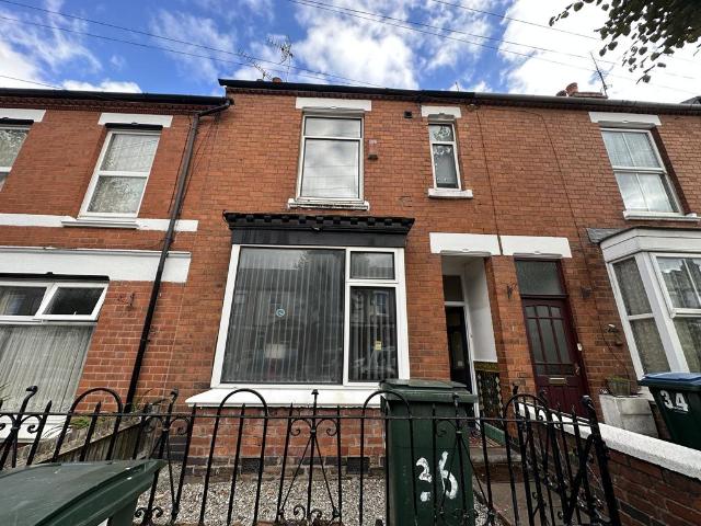 Queensland Avenue, COVENTRY, CV5 4 bed property to rent £1,475 pcm £340 pw