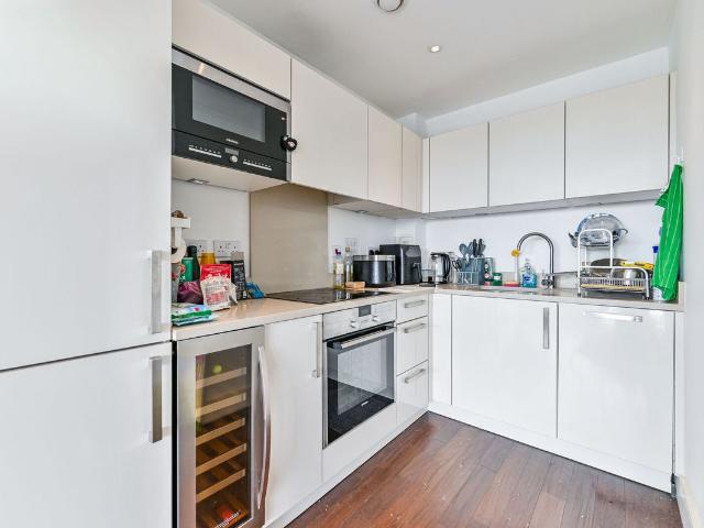 Queensland Road, Islington, London N7, 1 bed flat to rent, £2,384 pcm | PrimeLocation