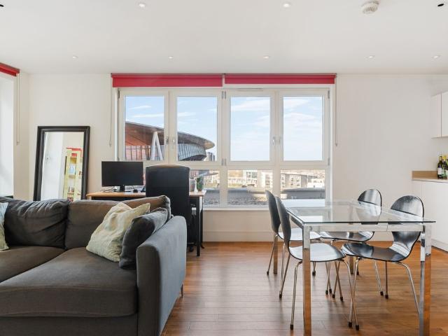 Queensland Road, London N7, 1 bed flat to rent, £2,253 pcm | PrimeLocation