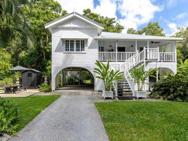 Queenslander Charm in the Valley