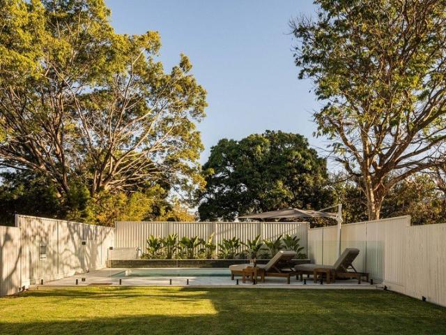 Queenslander Charm, Resort Style Living