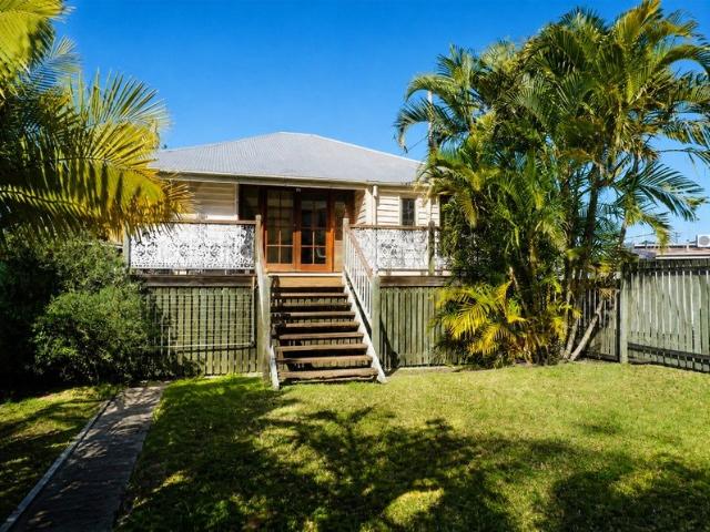 QUEENSLANDER, CHARACTER AND PROXIMITY