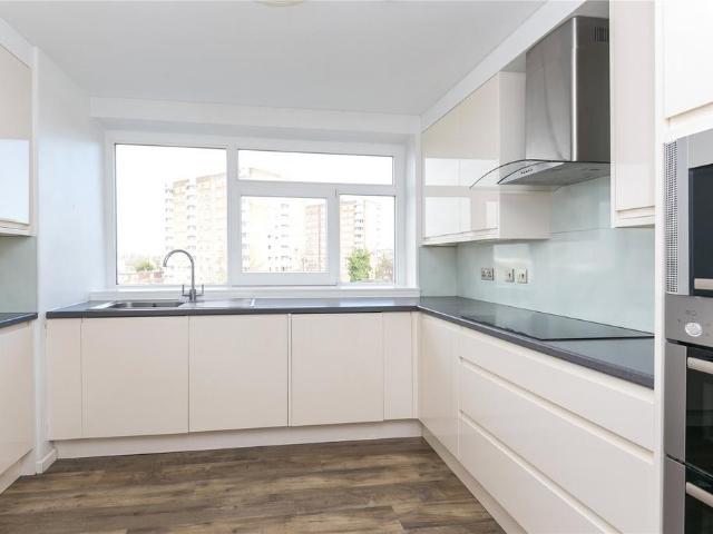 Queensmead, London, NW8 6RL, United Kingdom | 3 bed apartment for rent #138933290 | Rentberry
