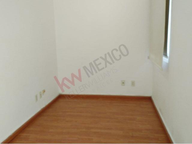 Querétaro, Privada Ahuehuetes casa 51, El Marques