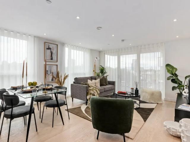 Quest House, Cotton Street, London E14, 2 bed maisonette to rent, £2,950 pcm | PrimeLocation