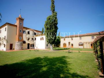 Questa affascinante villa del Xviii ad oggi adibita a B&B si. 1000m² Castelnuovo Berardenga