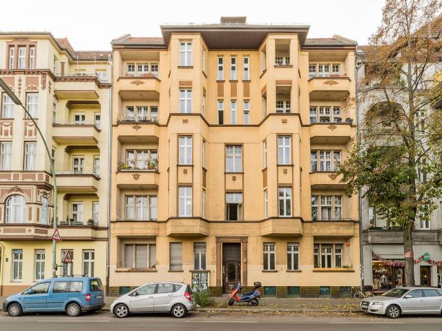 Quite and spacious studio apartment in Neukölln Berlin, Berlin Amsterdam Apartments for Rent