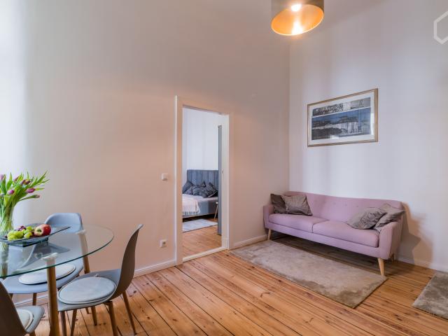Quite apartment with original wooden floor on a side street of Kurfürstendamm