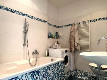 Quite & Bright 2 room Altbau in Moabit, Berlin Amsterdam Apartments for Rent