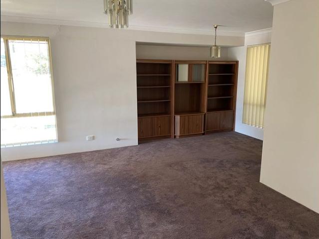 Quite Cul De Sac Location 3x1 In Quite Cul De Sac * Open 30/09 4pm to 4.15pm