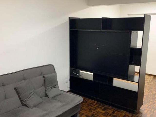 Quitinete semi mobiliada à venda no Centro de Curitiba | Edifício Ricardo | Próxima à UFPR