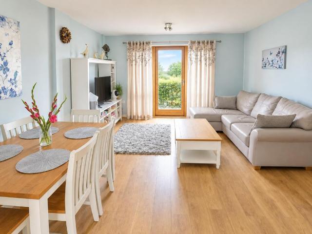 Quiberon Court, Chadd Green, Plaistow, London E13, 2 bed flat to rent, £2,200 pcm | PrimeLocation