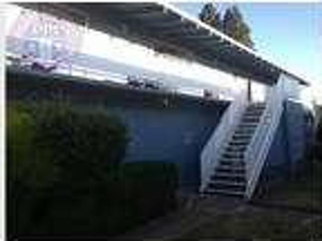 Quiet 1 Bedroom Apartment in the Heart of Estacada