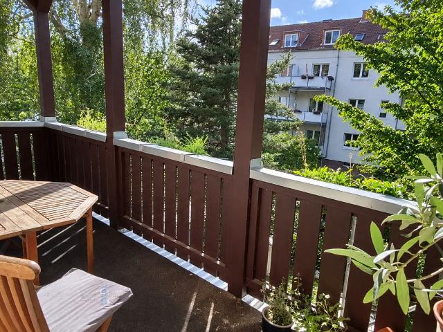 Quiet 2.5 room apartment with large southwest facing balcony in Dresden Löbtau