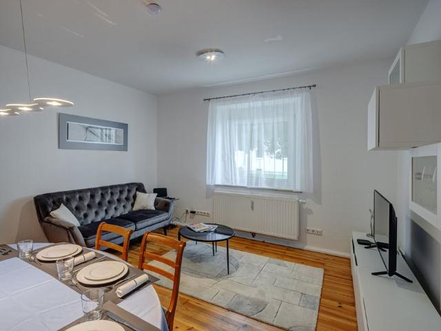 Quiet 3 room apartment in well maintained complex