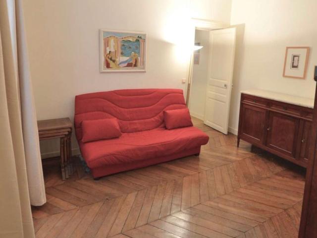 Quiet 3 room flat, Paris Amsterdam Apartments for Rent