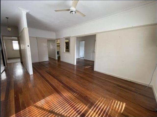 Quiet Three Bedroom Home in Taree West