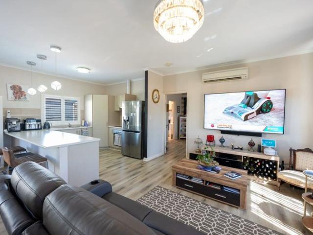 Quiet, tidy home