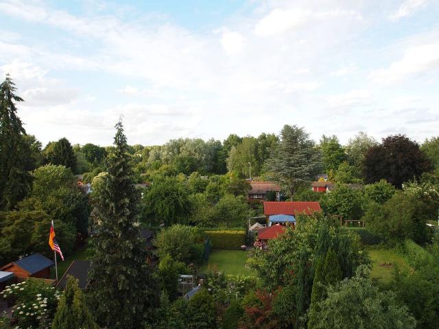 Quiet top floor apartment with stunning green views, Berlin Amsterdam Apartments for Rent
