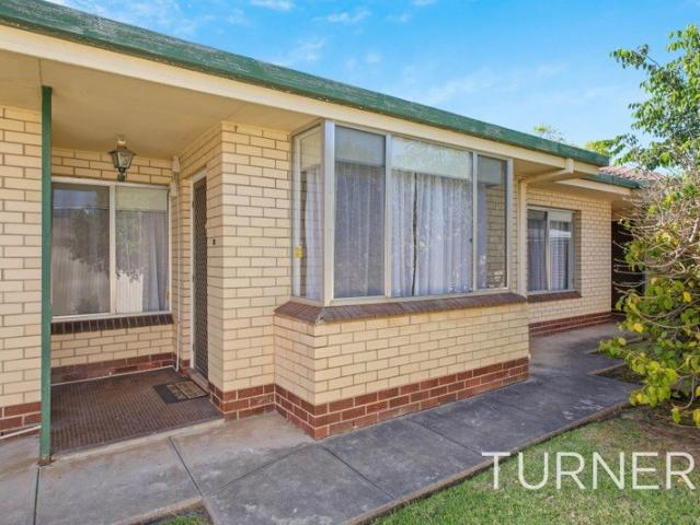 Quiet Two Bedroom Unit