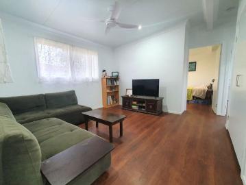 Quiet Two Bedroom Residence with Verandah