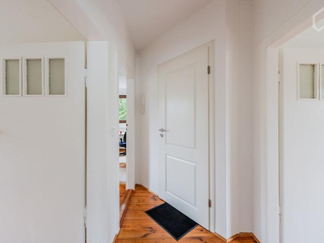 Quiet two room apartment with large balcony, Berlin Amsterdam Apartments for Rent