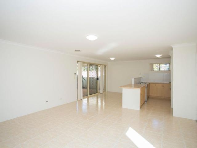 Quiet, Very Well Presented 3 x 2 Villa