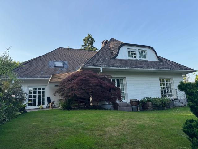 Quiet villa in excellent location