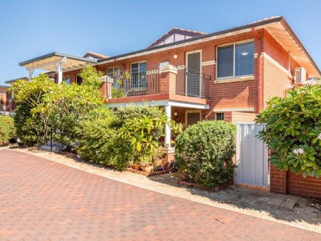Quiet Wembley 2x1 Over 55's Complex Opposite Spacious Parkland Reserve