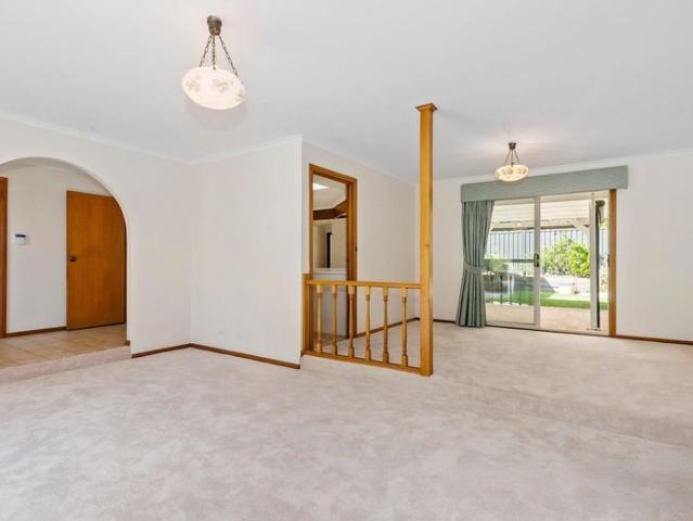 Quiet and Comfortable Family Home in The Heart of Beaumont
