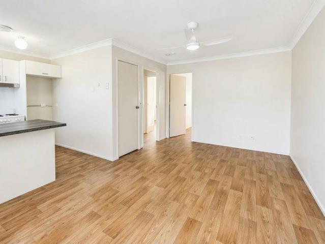 Quiet and Comfortable in a Well Maintained Complex