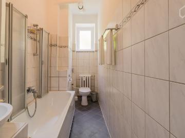 Quiet and central apartment in Wilmersdorf Friedenau, Berlin Amsterdam Apartments for Rent