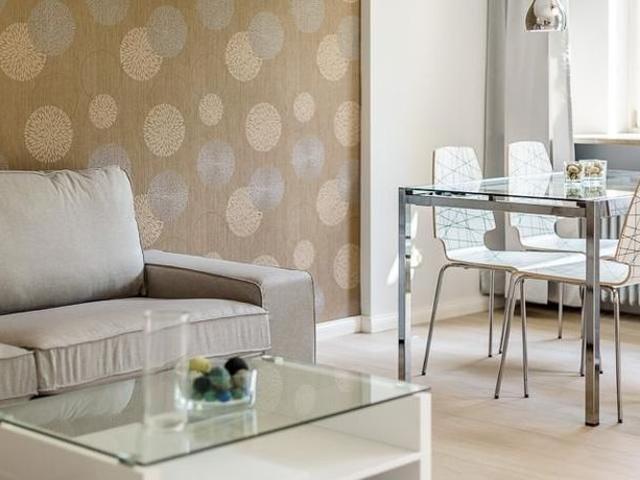 Quiet and central apartment with a beautiful balcony and private parking space
