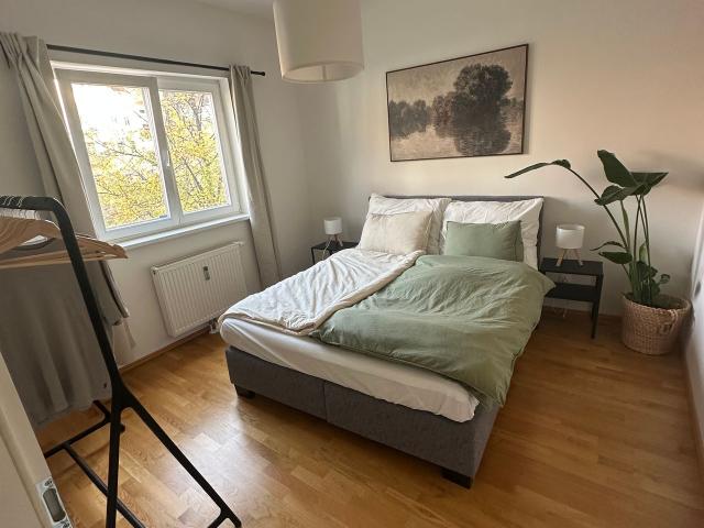 Quiet and centrally located temporary apartment, Graz Amsterdam Apartments for Rent
