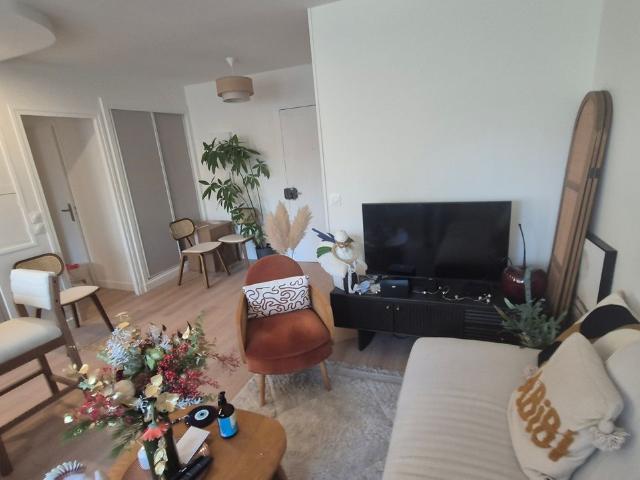 Quiet and elegant 2 room apartment, Paris Amsterdam Apartments for Rent