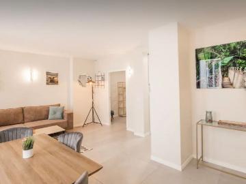 quiet and modern loft, Paris Amsterdam Apartments for Rent