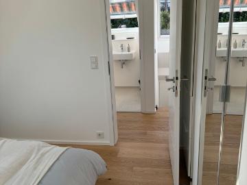 Quiet and neat suite in Stuttgart, Stuttgart Amsterdam Apartments for Rent
