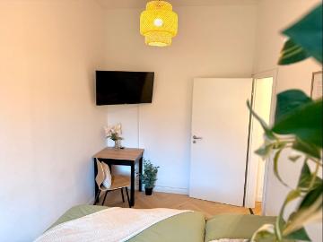 Quiet and spacious home, Duisburg Amsterdam Apartments for Rent