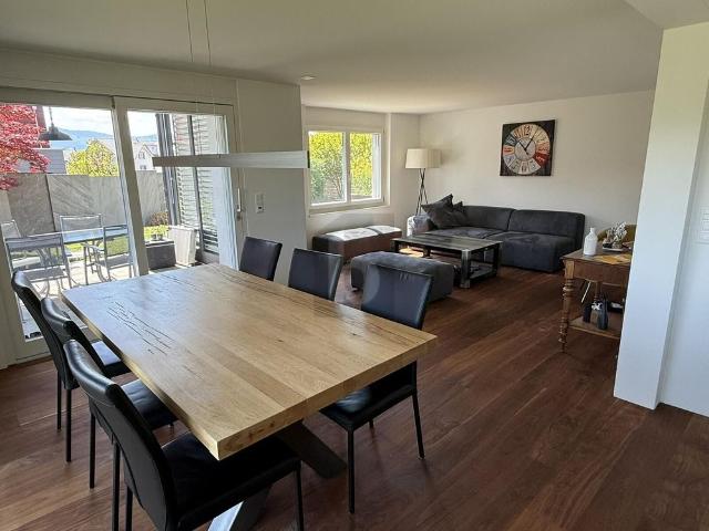 QUIET AND SUNNY WITH GARDEN AND PANORAMIC VIEWS