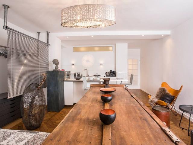 Quiet and perfect home in Stuttgart with south terrace in Stuttgart West, Stuttgart Amsterdam Apartments for Rent