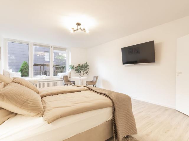 Quiet and wonderful loft directly Düsseldorf Airport, Dusseldorf Amsterdam Apartments for Rent