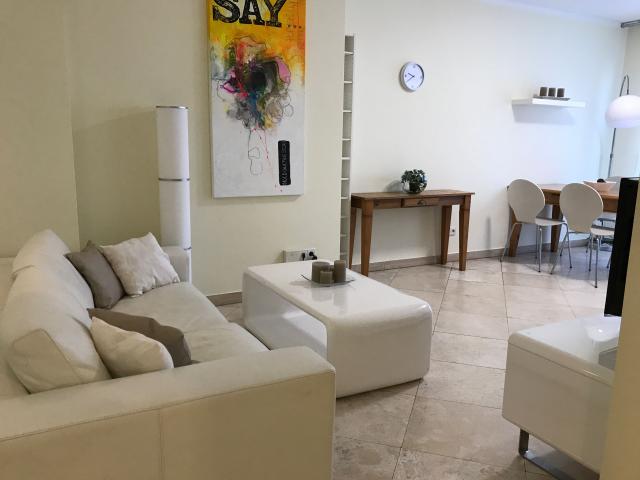 Quiet and wonderful suite in Düsseldorf